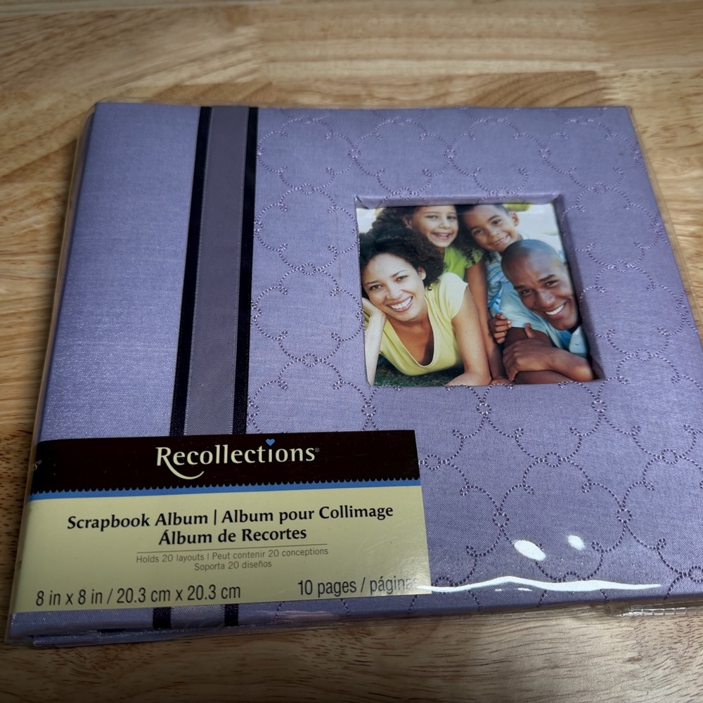 NWT Recollections Lavender Shimmer 8x8 Scrapbook Album